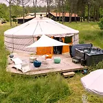 L Ost In Sensations -hébergements Insolites Et De Luxe Sauna Piscine Forêt Lodge