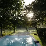 L Ost In Sensations -hébergements Insolites Et De Luxe Sauna Piscine Forêt Lodge *