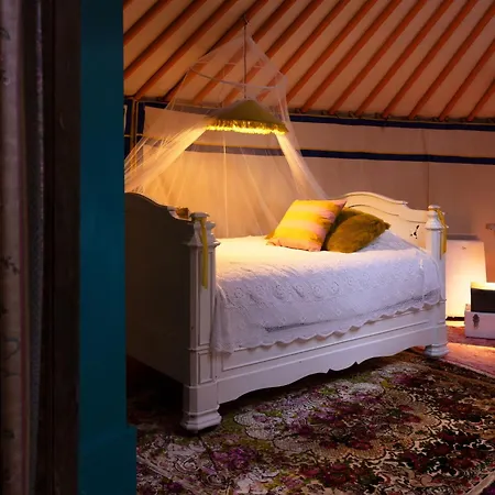 L Ost In Sensations -hébergements Insolites Et De Luxe Sauna Piscine Forêt * Marcenais