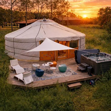 Chata L Ost In Sensations -hebergements Insolites Et De Luxe Sauna Piscine Foret